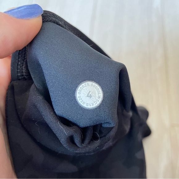 LULULEMON Invigorate High Rise leggings 25” size 4 - Picture 7 of 8